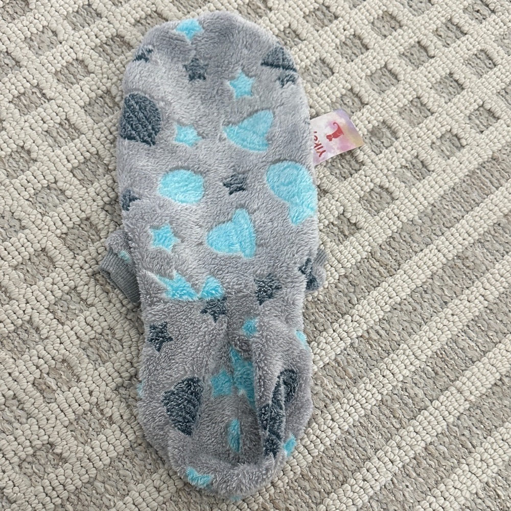 Gray and Blue Heart Patterned Dog Hoodie - Picture 2 of 4